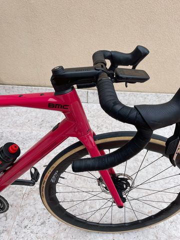 BMC Roadmachine 01 ONE P2P 2022 2022 Road & Gravel de segunda mano, Rojo — imagen 7 de 7