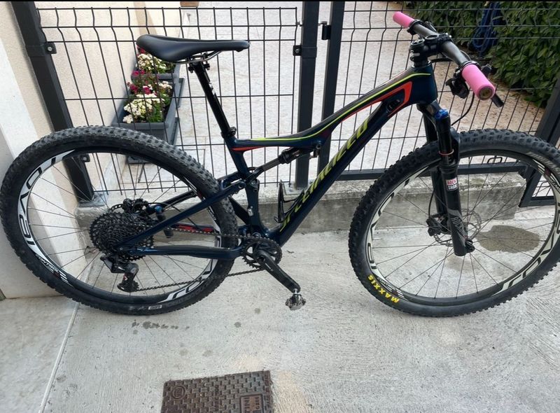 Used Specialized Era Comp Carbon 29 2016 2016 Mountainbike, Blue, 29 — image 1 of 6
