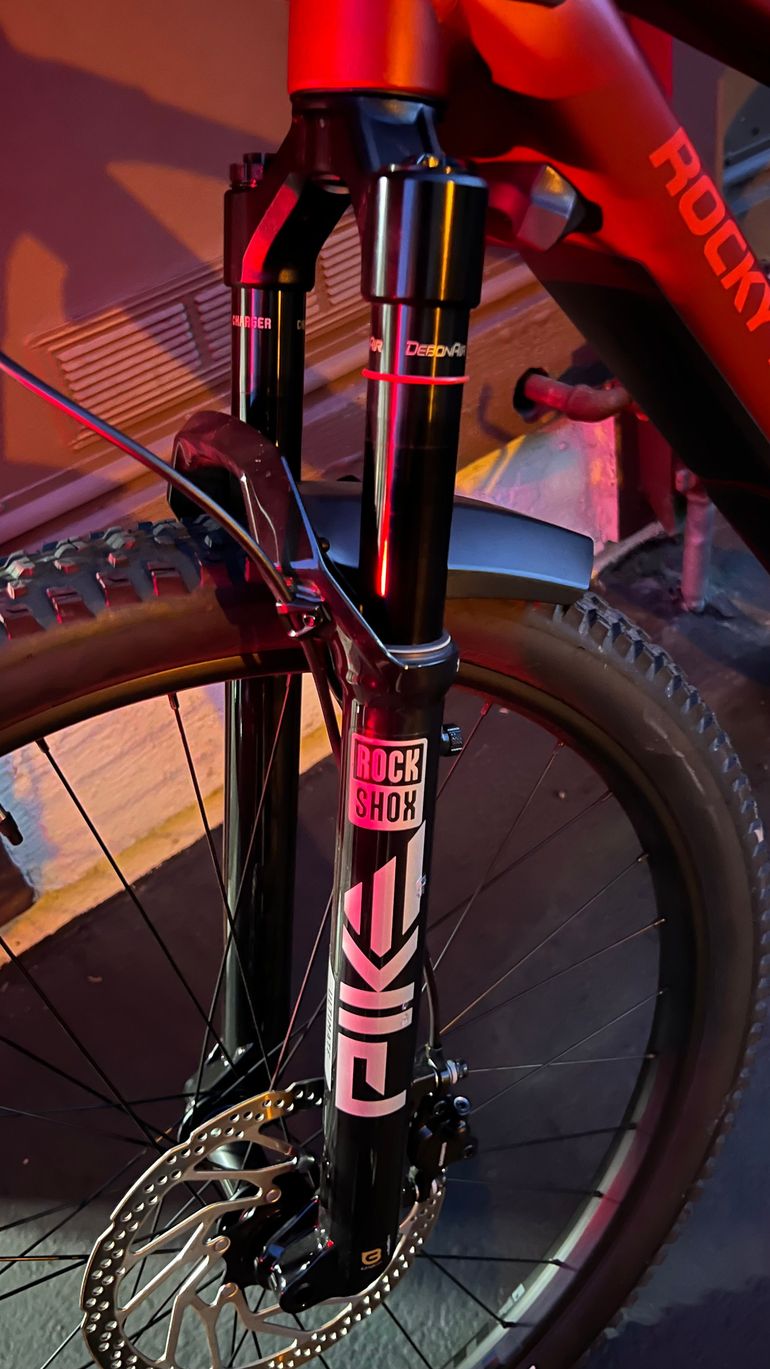 Used Rocky Mountain Fusion Powerplay 30 Shimano 2024 2024 Mountainbike, Black, 29, 27.5 — image 4 of 5