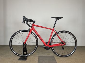 Used Canyon Endurace AL 6.0 2021 Road & Gravel, Red — image 3 of 6