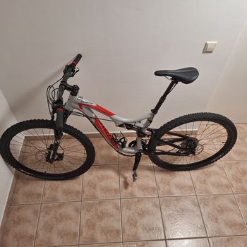 Used Specialized Stumpjumper FSR Comp 29 2014 2014 Mountainbike — image 2 of 13