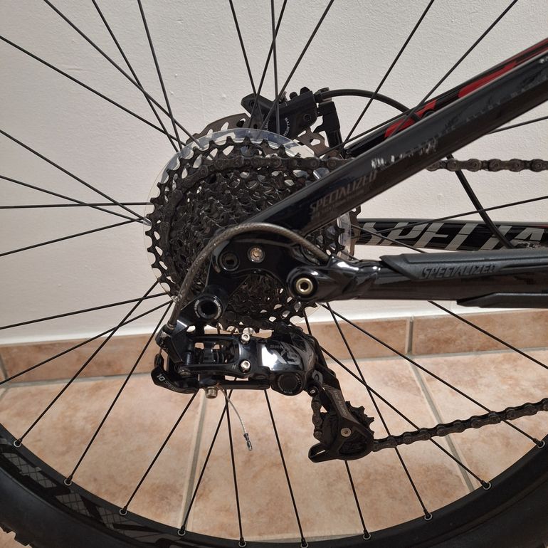 Used Specialized Stumpjumper FSR Comp 29 2014 2014 Mountainbike — image 5 of 13