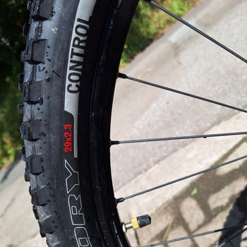 Used Specialized Stumpjumper FSR Comp 29 2014 2014 Mountainbike — image 10 of 13