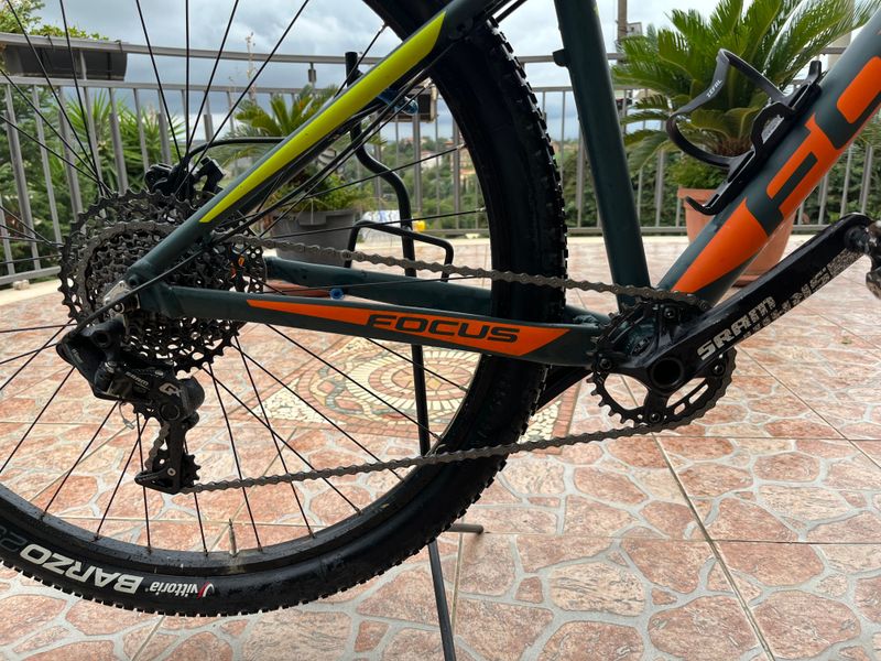Used Focus Whistler sl er 2018 Mountainbike, Black — image 3 of 5