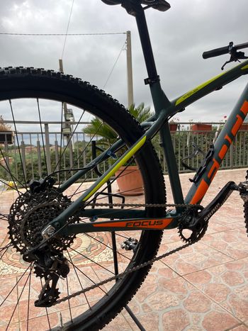 Used Focus Whistler sl er 2018 Mountainbike, Black — image 2 of 5