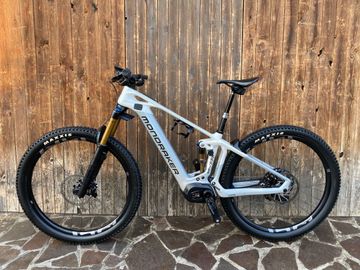 Brugt Mondraker CRAFTY CARBON RR SL 2023 2023 Mountainbike — billede 17 af 18