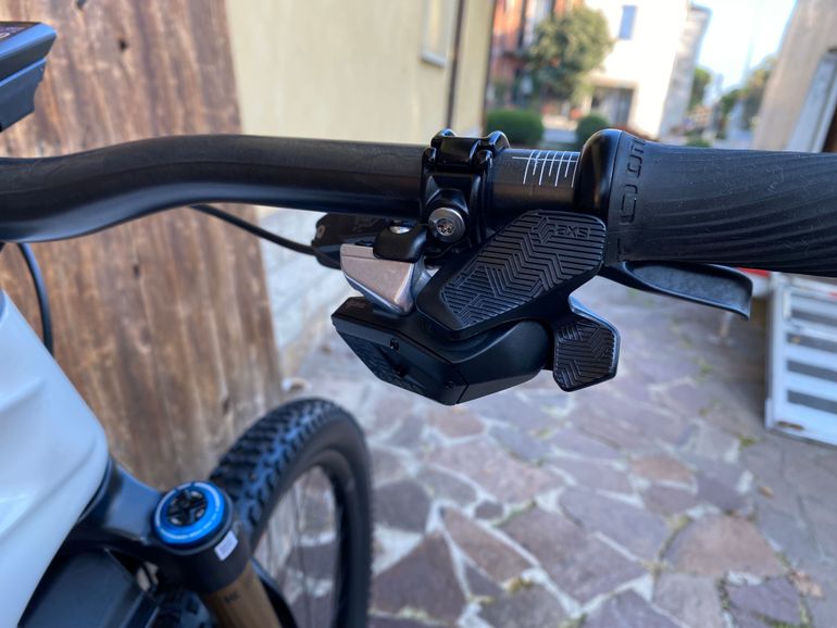 Brugt Mondraker CRAFTY CARBON RR SL 2023 2023 Mountainbike — billede 10 af 18