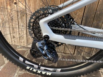 Brugt Mondraker CRAFTY CARBON RR SL 2023 2023 Mountainbike — billede 2 af 18