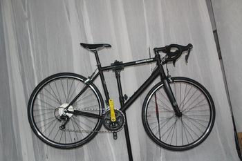 Used Serious Valparola Comp 2021 Road & Gravel, Schwarz — image 1 of 5