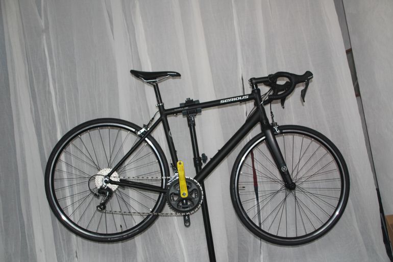 Used Serious Valparola Comp 2021 Road & Gravel, Schwarz — image 1 of 5