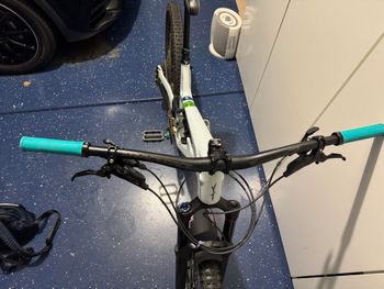 Used YT Industries JEFFSY 27 CF Pro 2019 2019 Mountainbike — image 2 of 11
