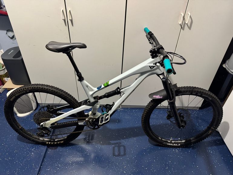 Used YT Industries JEFFSY 27 CF Pro 2019 2019 Mountainbike — image 8 of 11