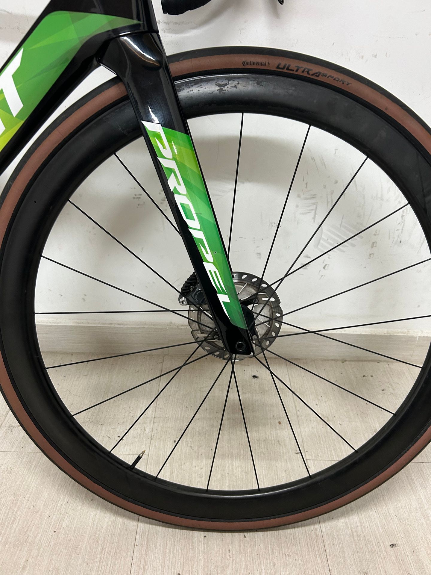 Giant Propel Advanced Pro Disc used in M buycycle