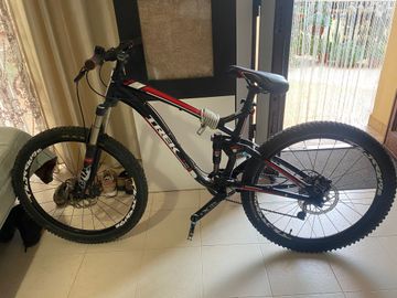 Brugt Trek Fuel EX 7 27.5 2016 2016 Mountainbike — billede 2 af 6