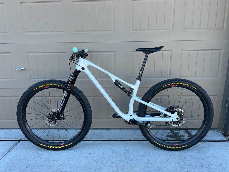 Used Rocky Mountain "C100" 2022 Mountainbike — image 2 of 7
