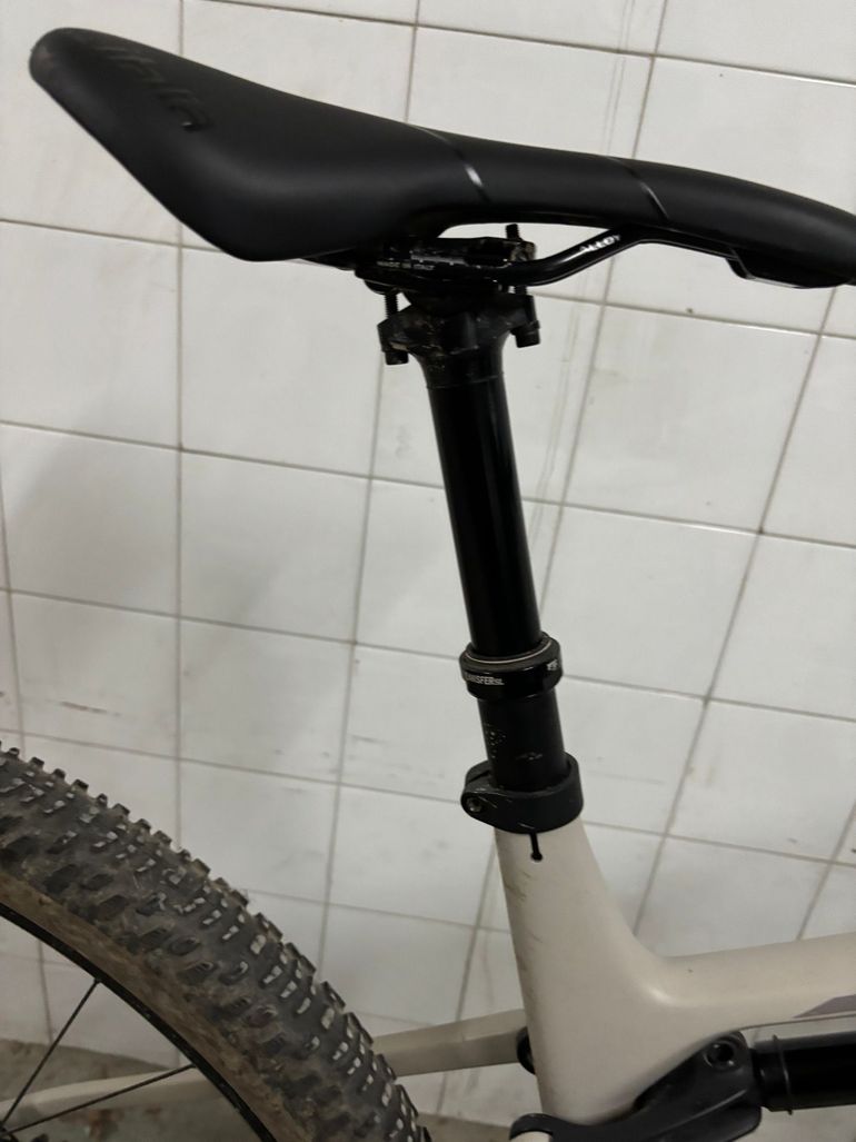 Used Canyon Lux Trail CF 6 2023 2023 Mountainbike, Light Gray, 29 — image 7 of 14