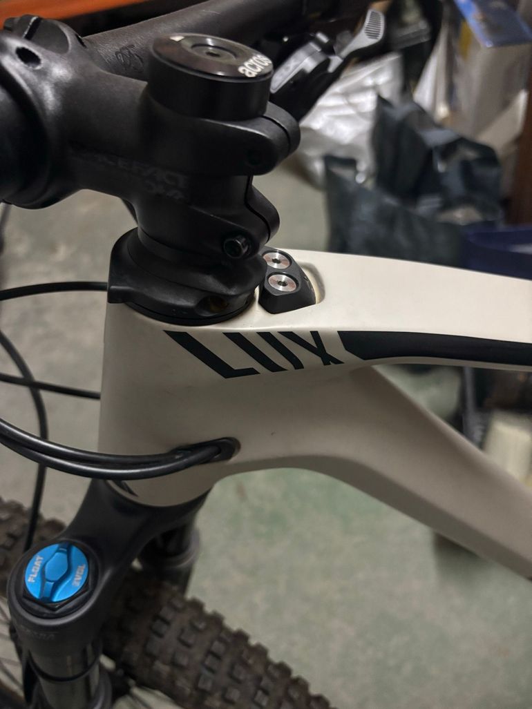 Used Canyon Lux Trail CF 6 2023 2023 Mountainbike, Light Gray, 29 — image 8 of 14