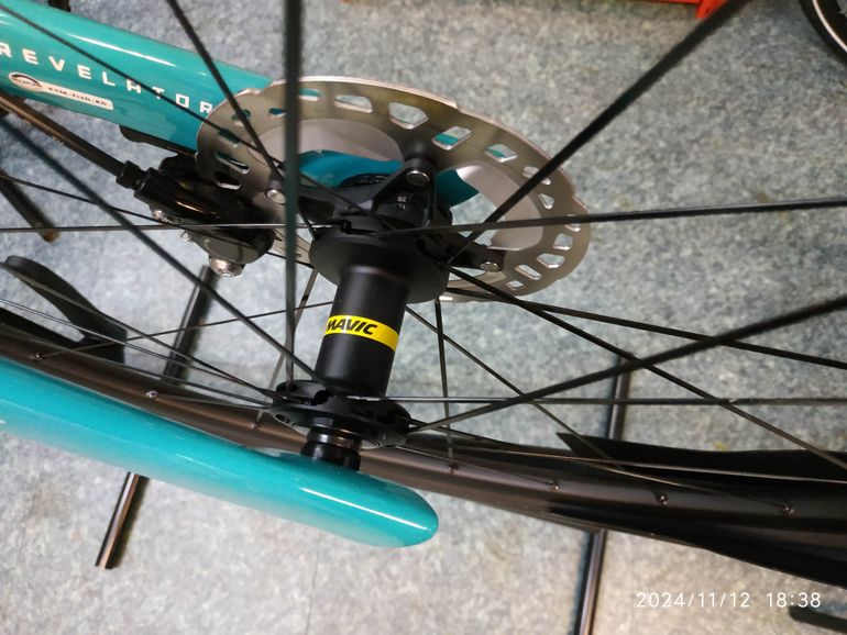 Used KTM REVELATOR ALTO ELITE 2022 2022 Road & Gravel, Black — image 4 of 5
