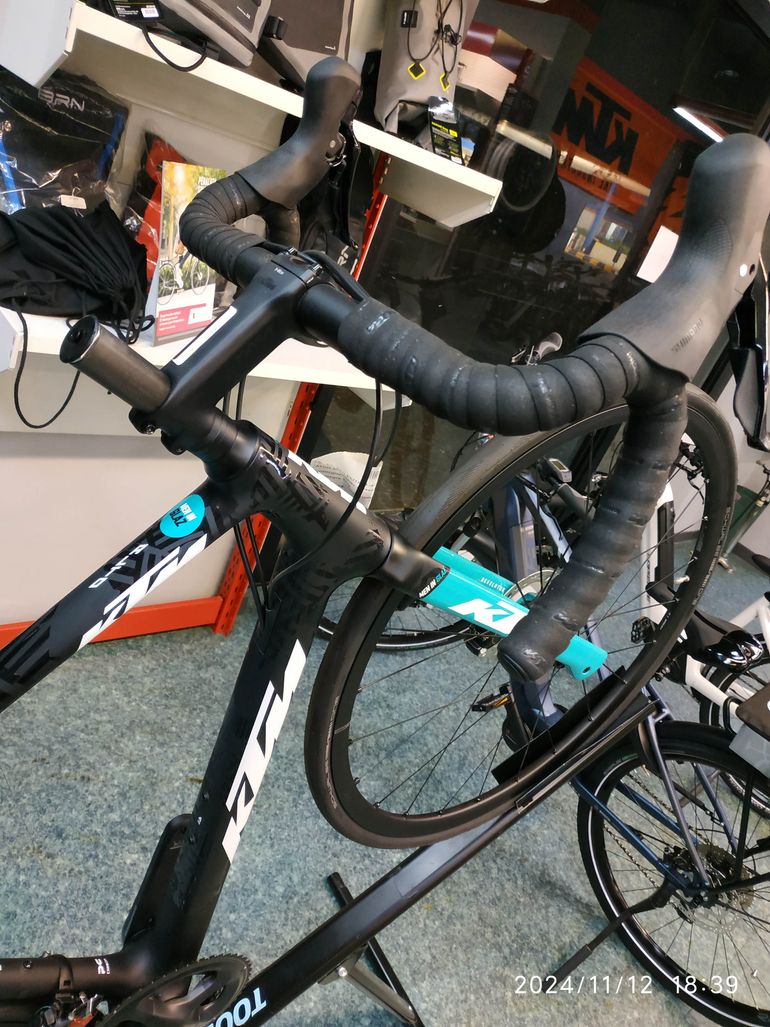 Used KTM REVELATOR ALTO ELITE 2022 2022 Road & Gravel, Black — image 5 of 5
