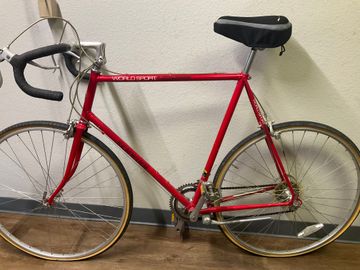 Used Schwinn World Sport 1984 Road & Gravel, Red — image 3 of 6