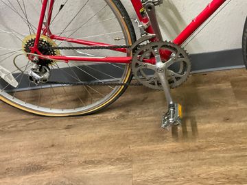 Used Schwinn World Sport 1984 Road & Gravel, Red — image 2 of 6