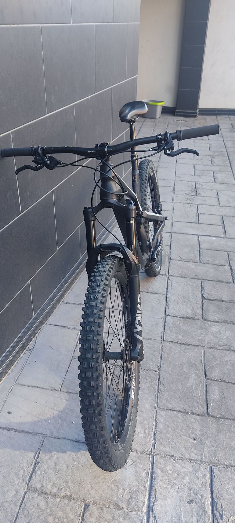 Used Canyon Spectral 7 2021 2021 Mountainbike, Black, 27.5 — image 3 of 3