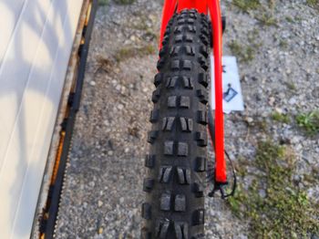 Used Orbea ORBEA Wild FS H30 Ebike double battery 1125 Wh 2022 Mountainbike, Red — image 11 of 16