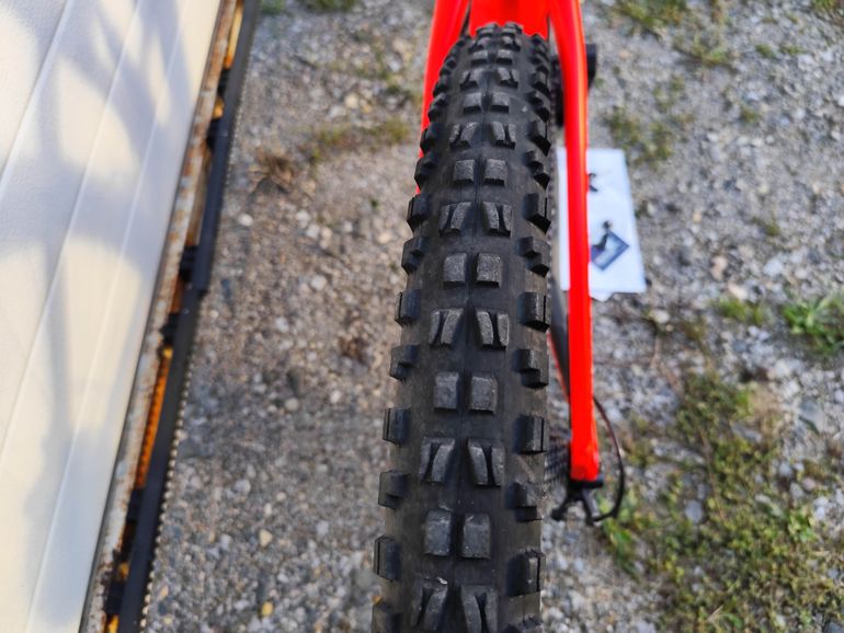 Used Orbea ORBEA Wild FS H30 Ebike double battery 1125 Wh 2022 Mountainbike, Red — image 11 of 16