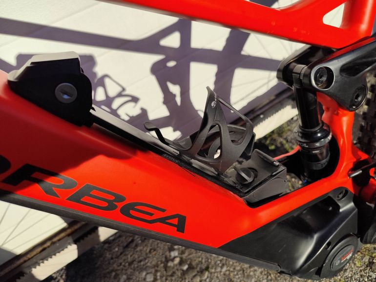 Used Orbea ORBEA Wild FS H30 Ebike double battery 1125 Wh 2022 Mountainbike, Red — image 7 of 16