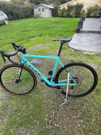 Used CUBE CROSS RACE PRO 2022 2022 Road & Gravel, Blue — image 4 of 4