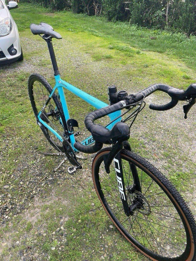 Used CUBE CROSS RACE PRO 2022 2022 Road & Gravel, Blue — image 2 of 4