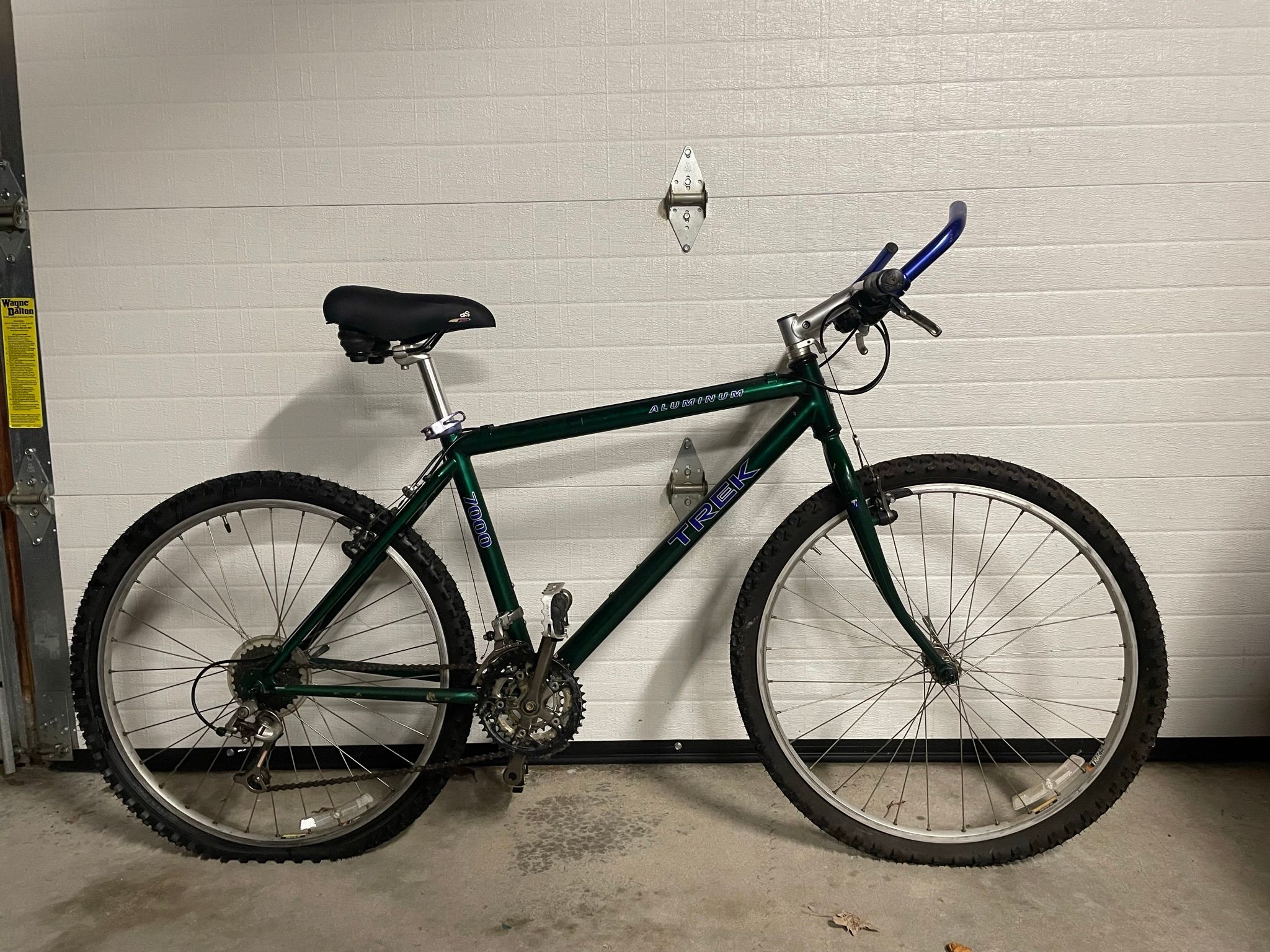 2012 trek 7000 sale