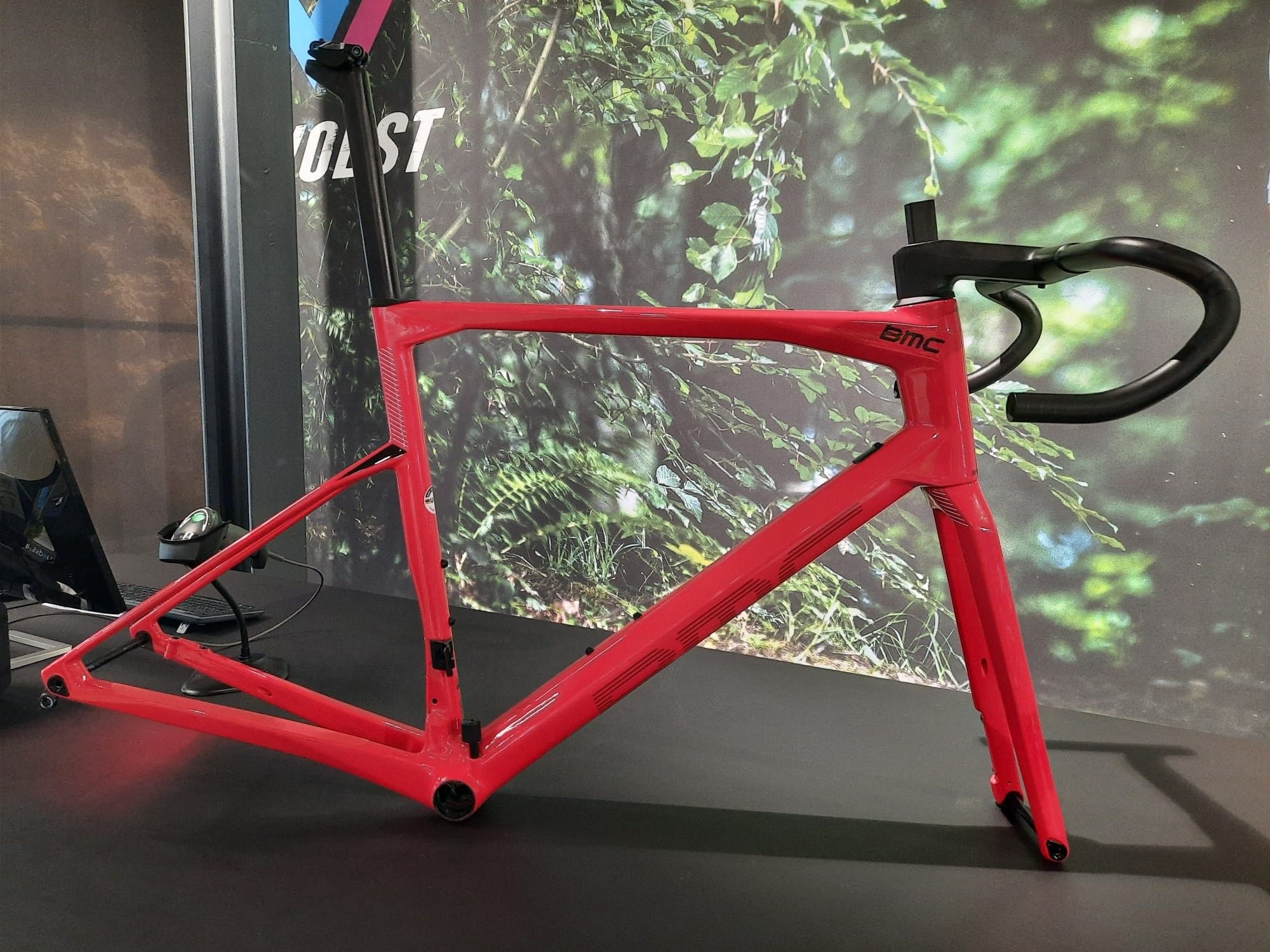 Bmc roadmachine frameset on sale