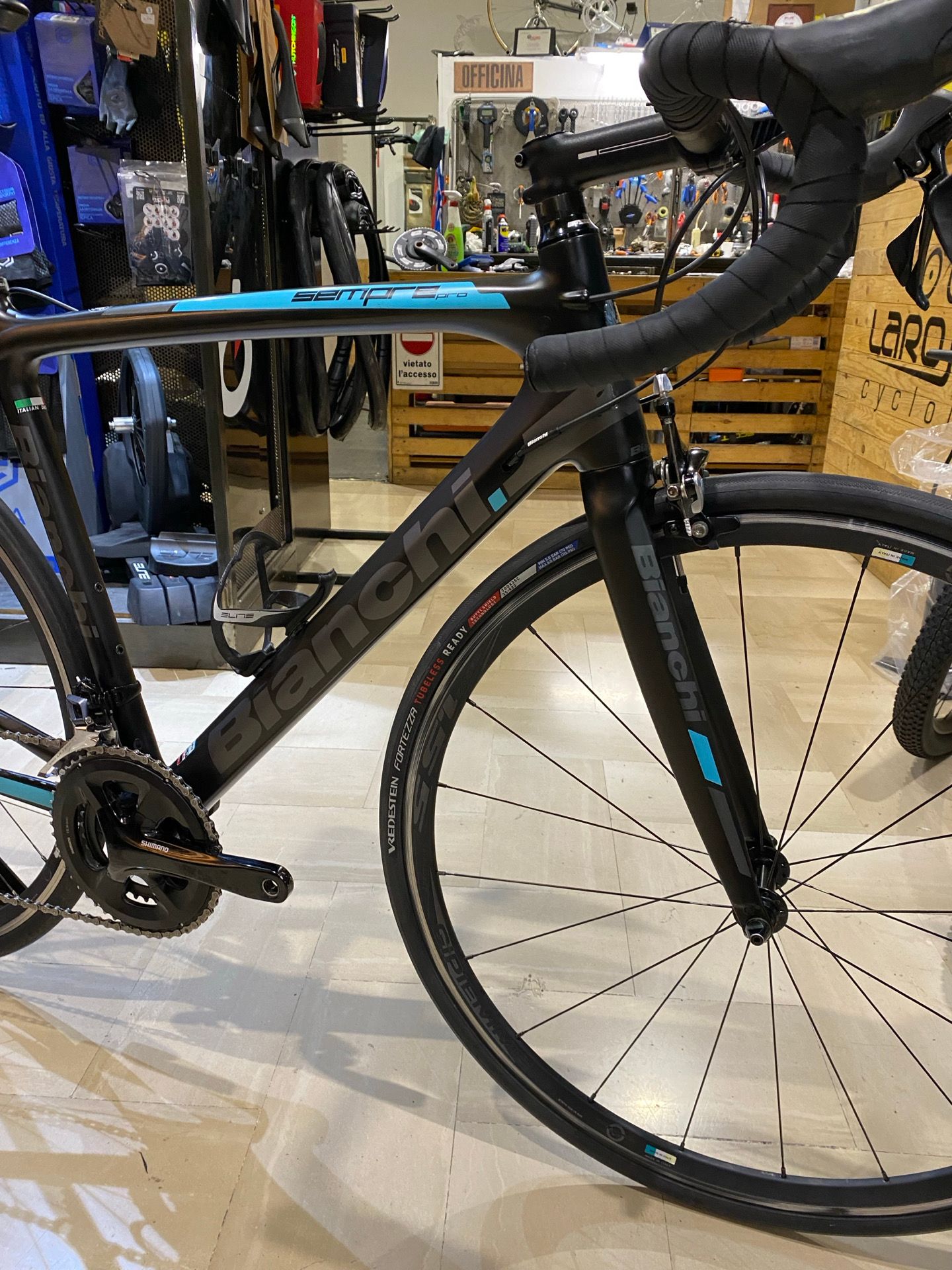 Bianchi sempre pro 2018 price online