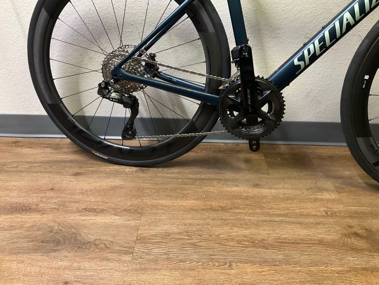 Specialized Roubaix SL8 Comp 2024 2024 Road & Gravel d'occasion — image 2 sur 7