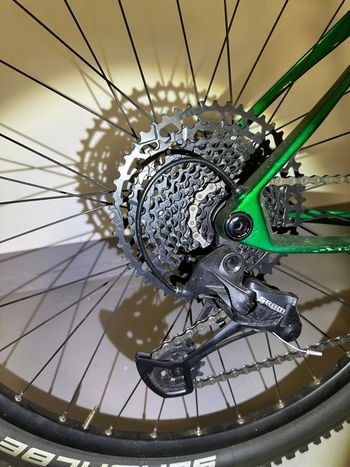 Used Corratec Revo BOW 2022 2022 Mountainbike, Green, 29 — image 5 of 9