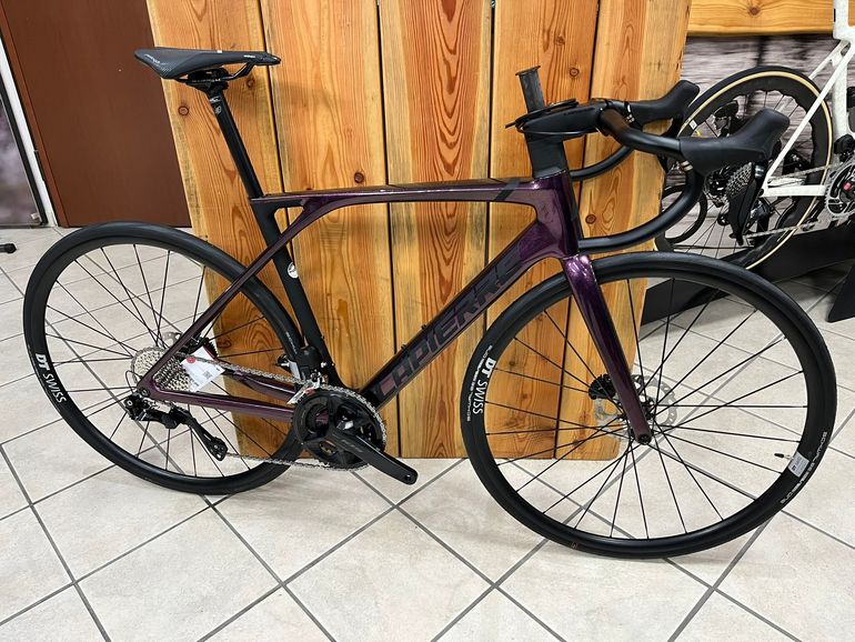 Used Lapierre Xelius SL 5.0 Di2 2024 2024 Road & Gravel — image 1 of 12
