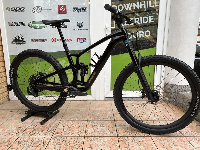 Used Trek Fuel EX 9.8 GX AXS Gen 6 2023 Mountainbike — image 1 of 12