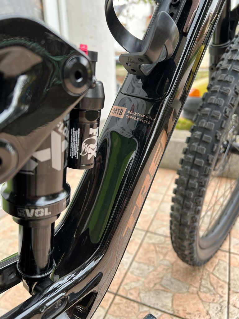 Used Trek Fuel EX 9.8 GX AXS Gen 6 2023 Mountainbike — image 3 of 12