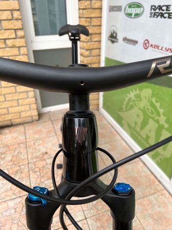 Used Trek Fuel EX 9.8 GX AXS Gen 6 2023 Mountainbike — image 2 of 12