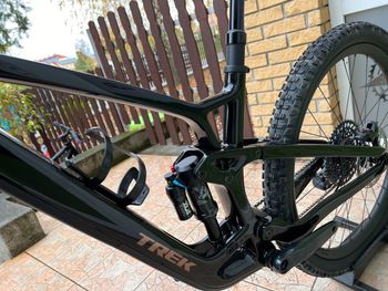Used Trek Fuel EX 9.8 GX AXS Gen 6 2023 Mountainbike — image 9 of 12