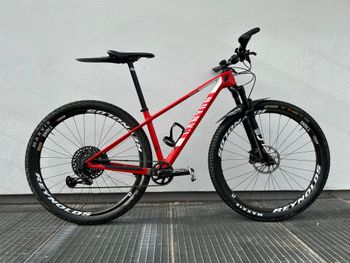 Used Canyon Exceed CF SL 8.0 2020 Mountainbike, Red — image 1 of 7