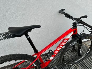 Used Canyon Exceed CF SL 8.0 2020 Mountainbike, Red — image 5 of 7