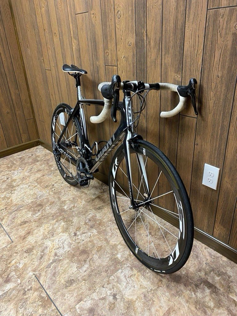 Giant TCR Advanced SL 1 used in MD buycycle