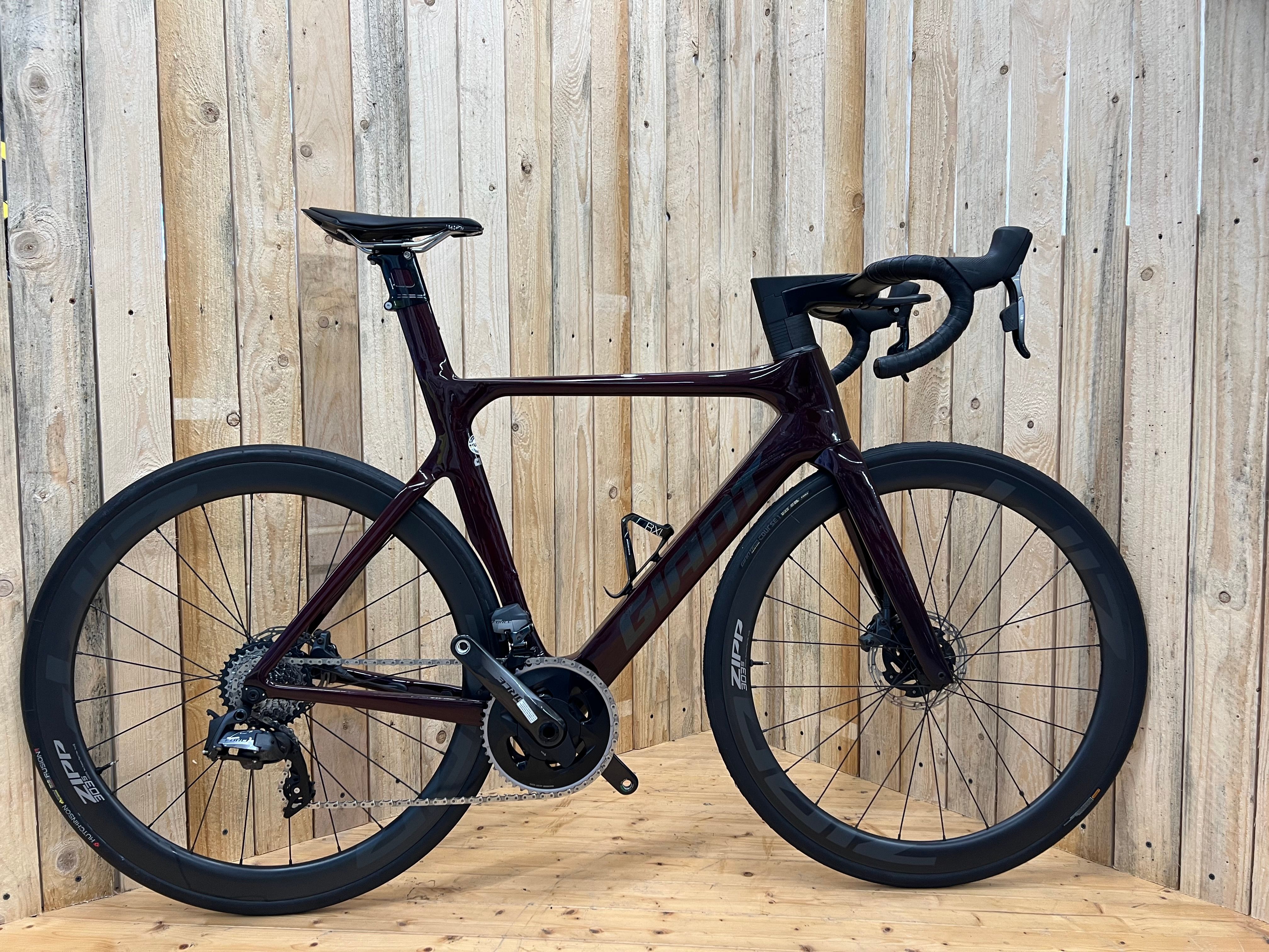 Giant Propel Advanced SL 1 Disc used in M buycycle