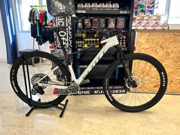 Używany Scott Scale RC Team Issue 2025 Mountainbike — zdjęcie 1 z 9