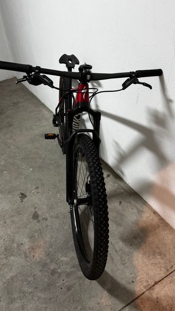 Specialized Stumpjumper SRAM GX Eagle 2016 Mountainbike usato, Nero — immagine 2 di 5