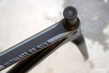 Used Canyon Ultimate CF SLX 8.0 Di2 2020 Frameset 2020 Road & Gravel, Nero — image 5 of 15