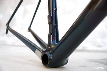 Used Canyon Ultimate CF SLX 8.0 Di2 2020 Frameset 2020 Road & Gravel, Nero — image 3 of 15