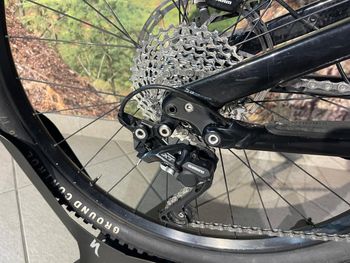 Used Specialized Stumpjumper FSR Comp Carbon 650b 2016 2016 Mountainbike — image 3 of 12
